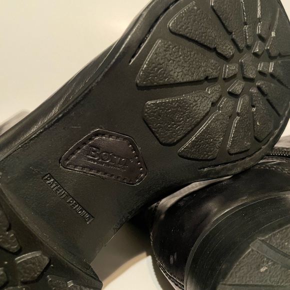 NWT BORN LOTTIE BLACK BOOTS - Picture 4 of 5